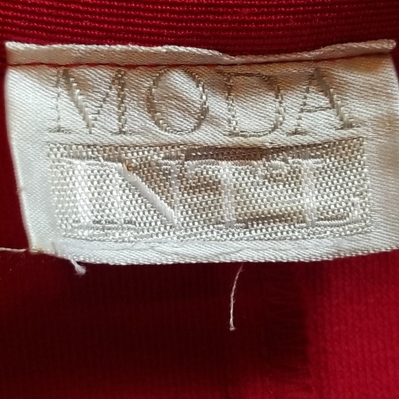 vtg 1990s Red skirt and jacket set - Picture 7 of 9